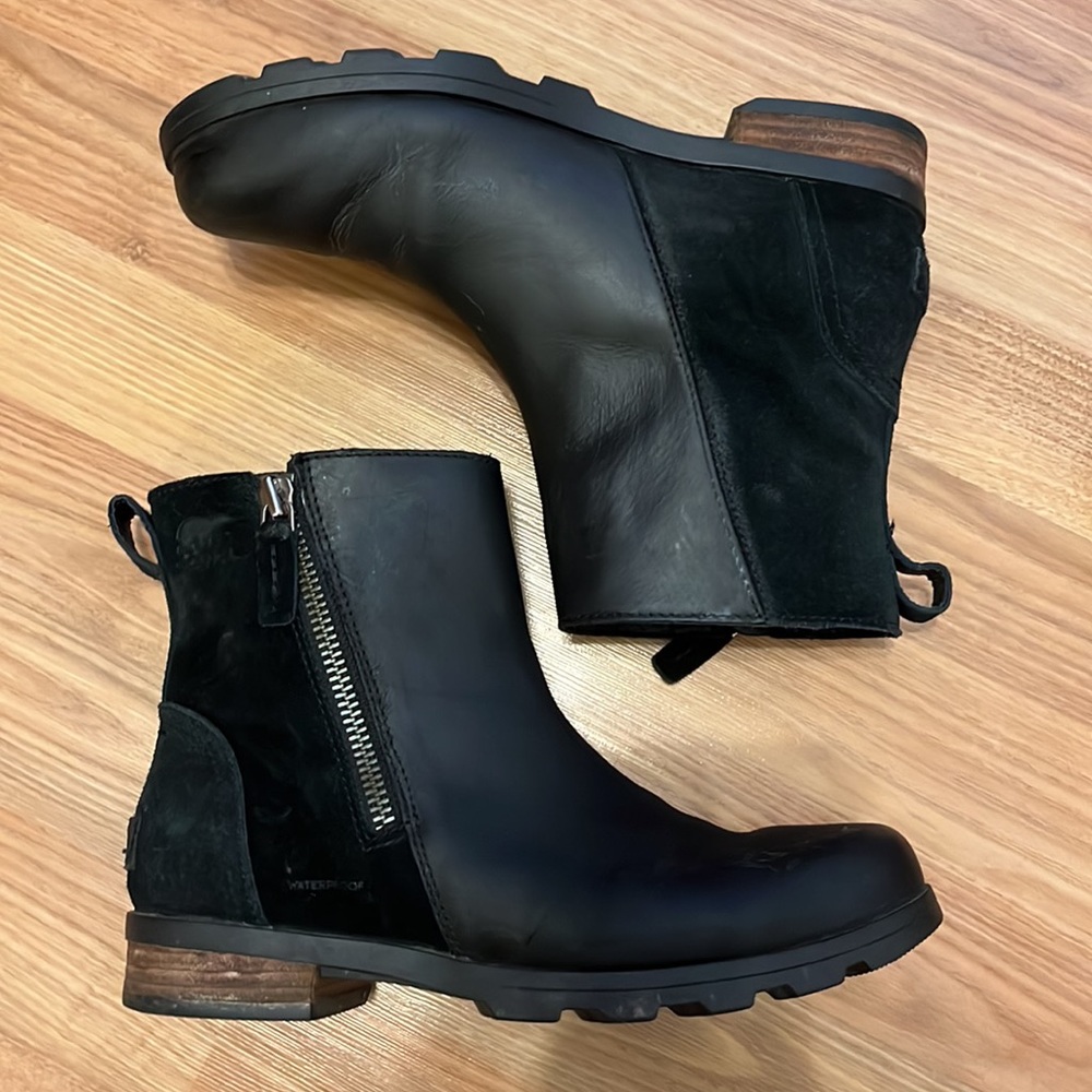 Women’s Emelie Zip Boot
